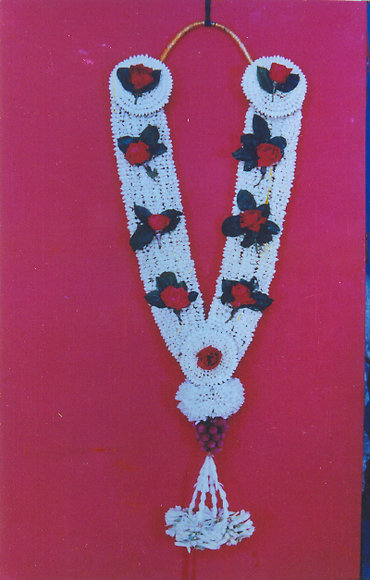 Regal Balaji Garland